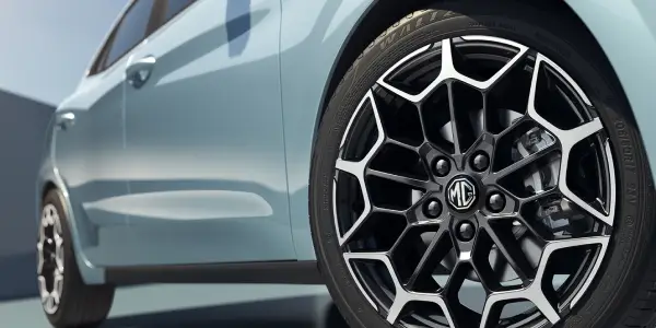 MG4 EV Urban exterior styling