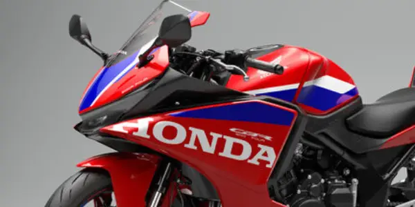 Honda CBR500R FOUR full-fairing sports design